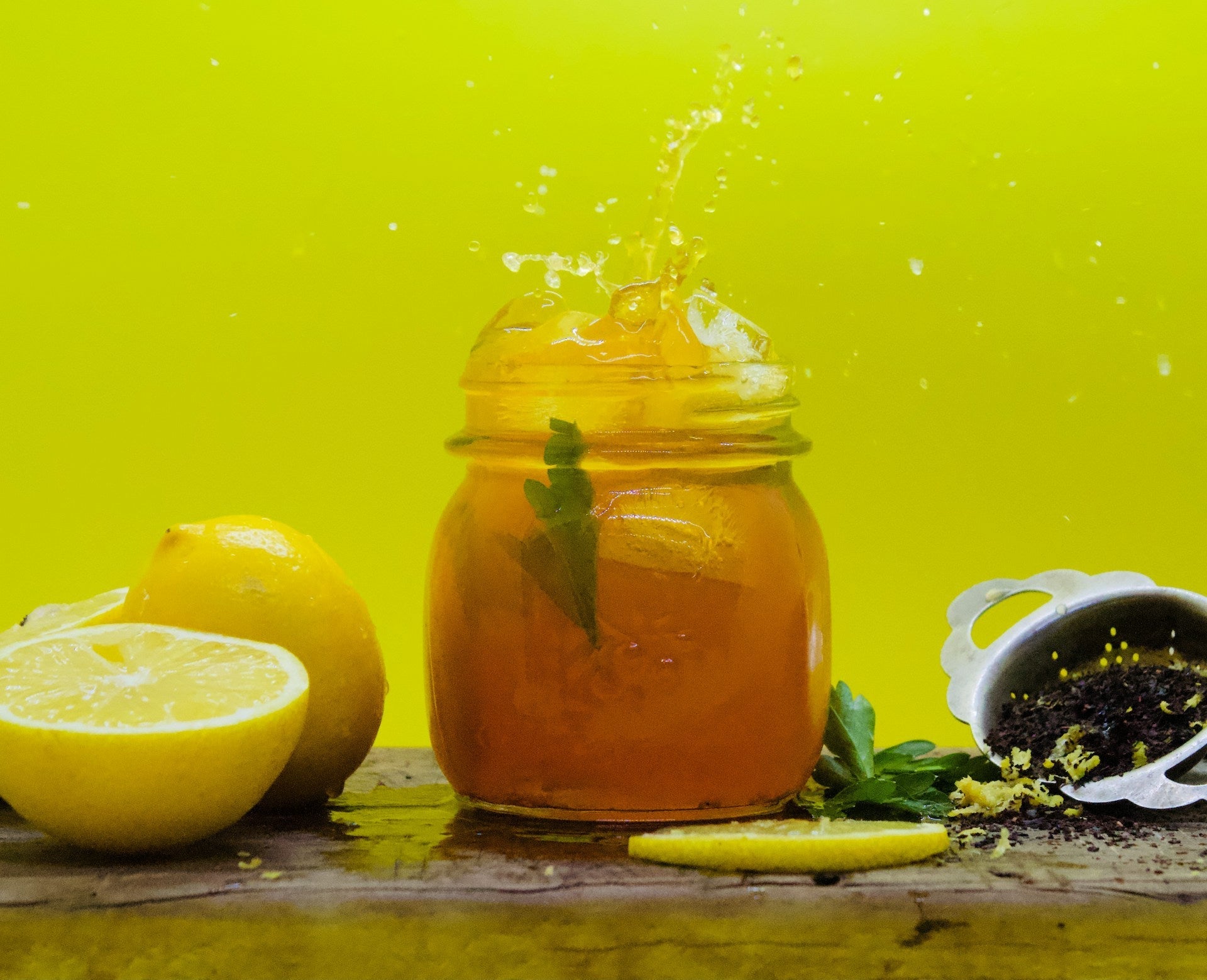 Top 5 Herbal Juices for Daily Wellness: Benefits & Honest Reviews