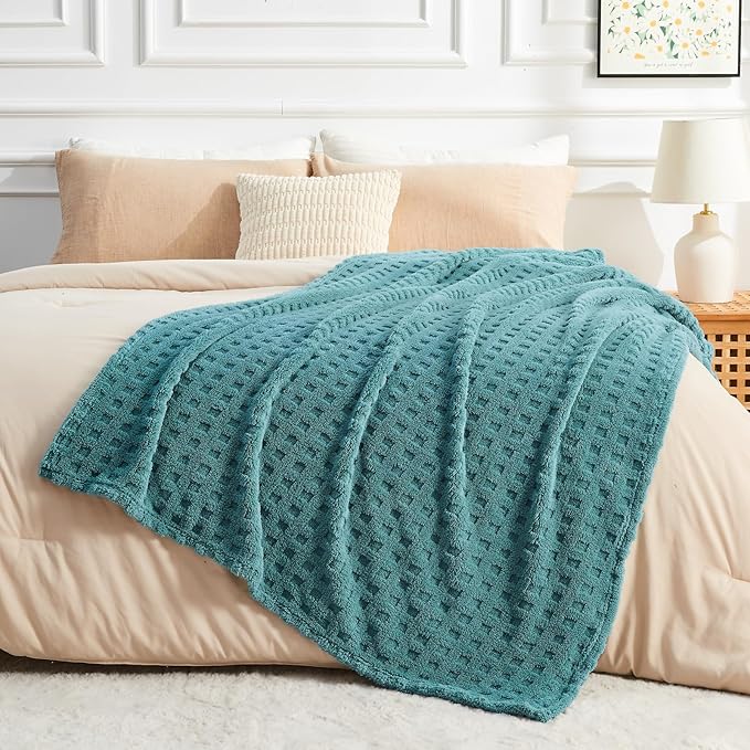 NEWCOSPLAY Super Soft Queen Blanket Teal Premium Silky Flannel Fleece 3D Waffle Checkered Lightweight Bed Blanket All Season Use (Light Teal, Queen(90"x90"))