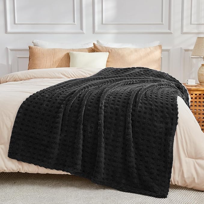 NEWCOSPLAY Super Soft King Blanket Black Premium Silky Flannel Fleece 3D Waffle Checkered Lightweight Bed Blanket All Season Use (Black, King(90"x110"))