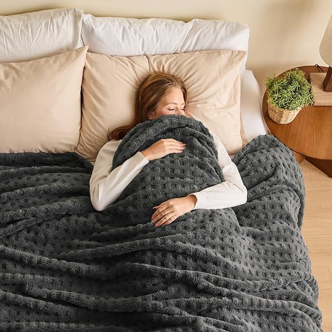 NEWCOSPLAY Super Soft King Blanket Grey Premium Silky Flannel Fleece 3D Waffle Checkered Lightweight Bed Blanket All Season Use (Dark Grey, King(90"x110"))