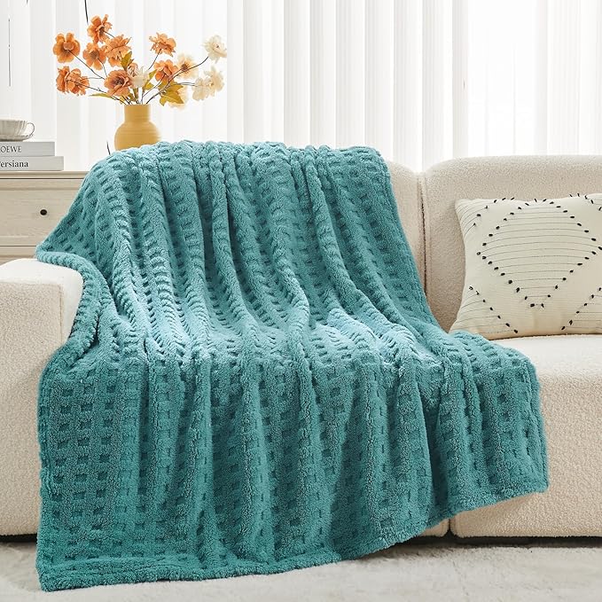 NEWCOSPLAY Super Soft Queen Blanket Teal Premium Silky Flannel Fleece 3D Waffle Checkered Lightweight Bed Blanket All Season Use (Light Teal, Queen(90"x90"))